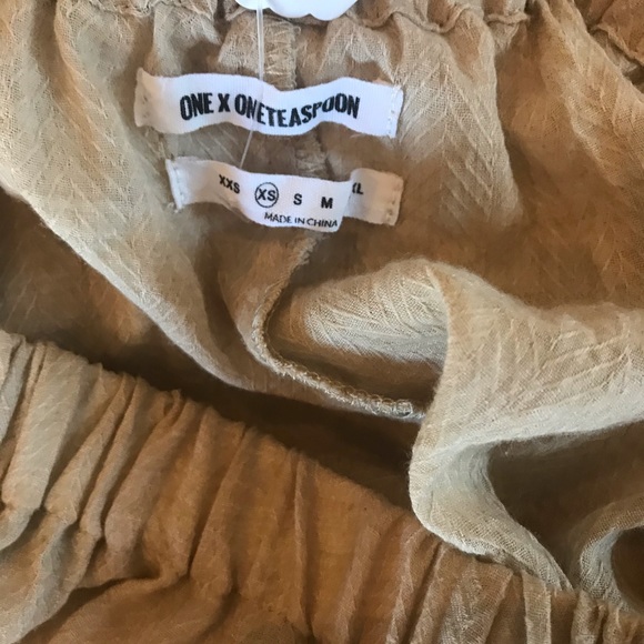 One Teaspoon Off the Shoulder Top - XS - Picture 7 of 8